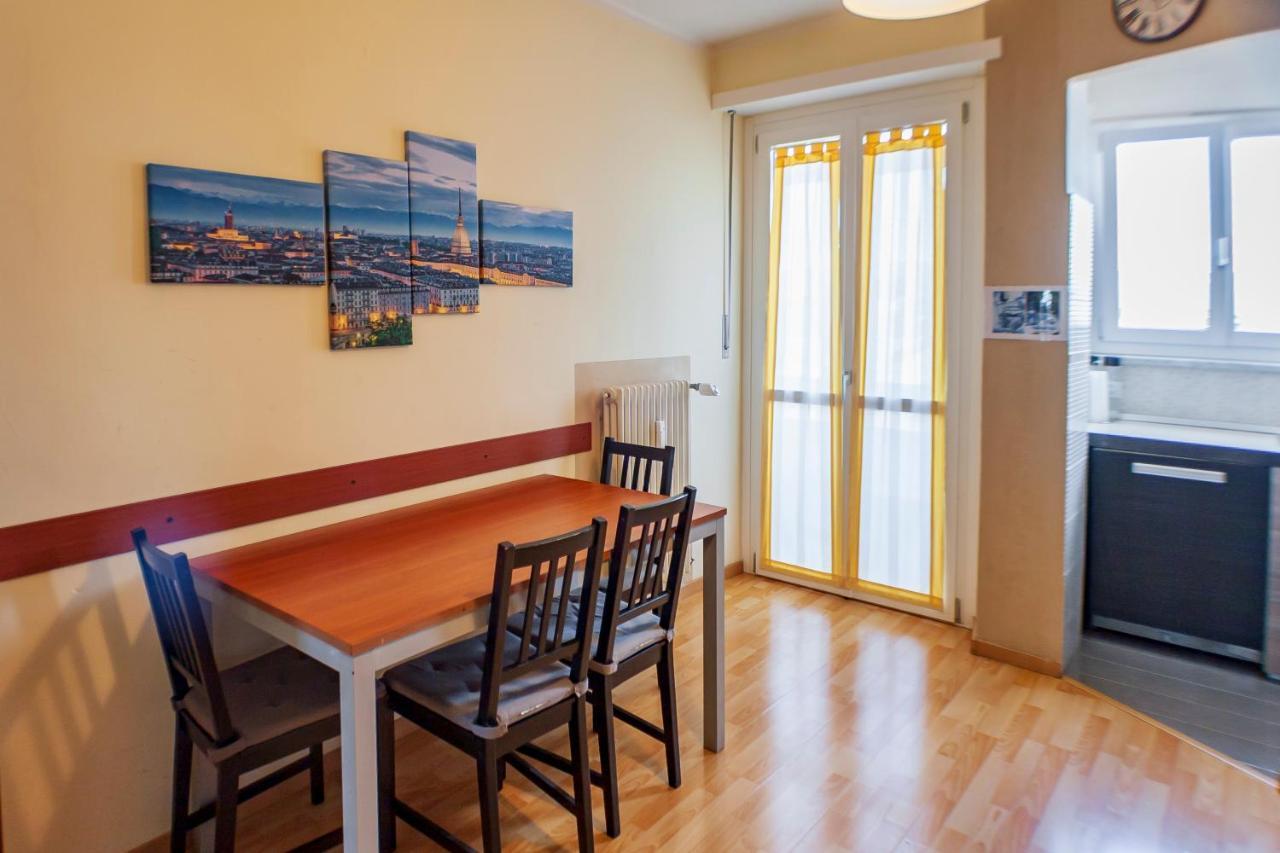 Ferienwohnung Attico Con Vista Turin Exterior foto