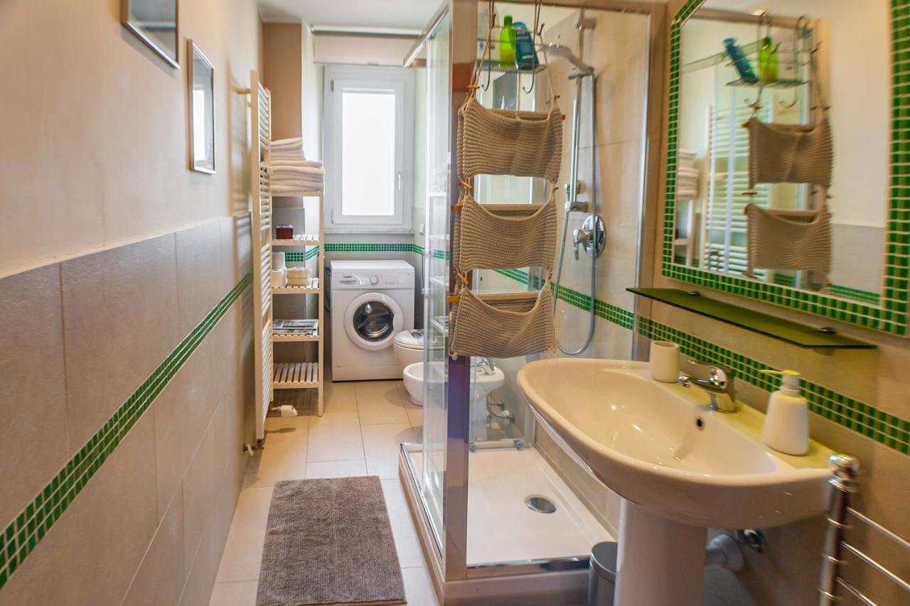 Ferienwohnung Attico Con Vista Turin Exterior foto