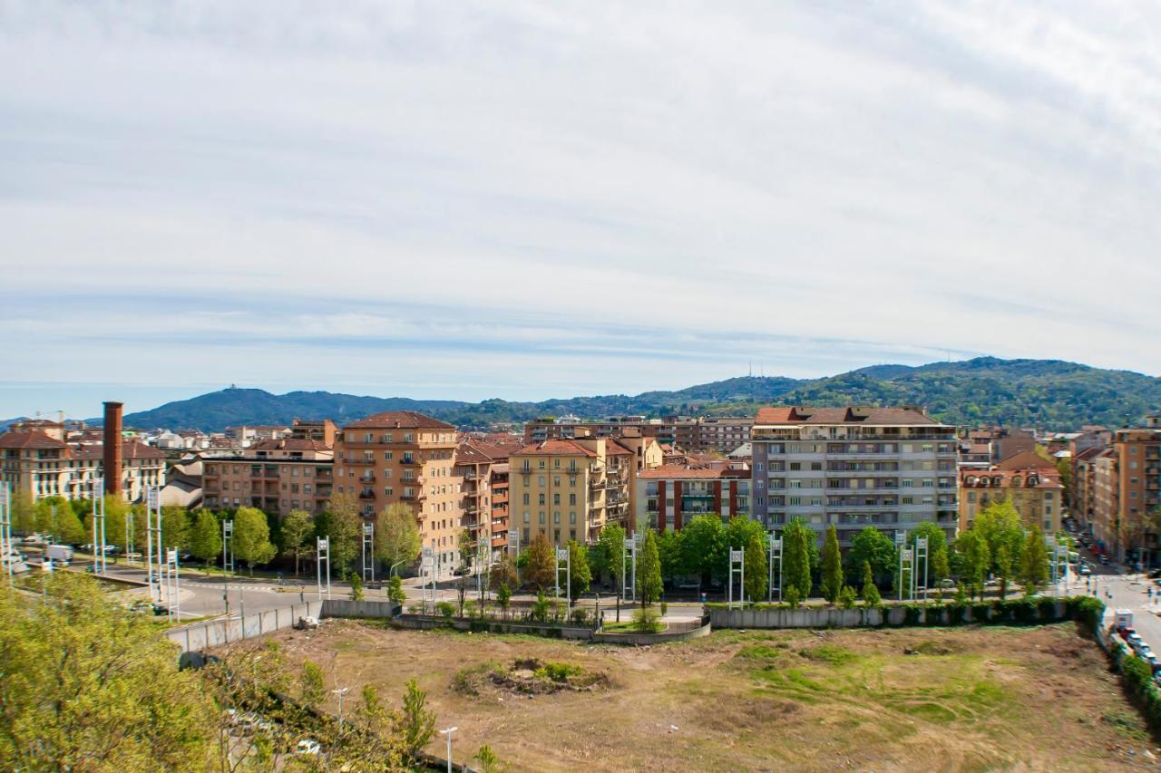 Ferienwohnung Attico Con Vista Turin Exterior foto
