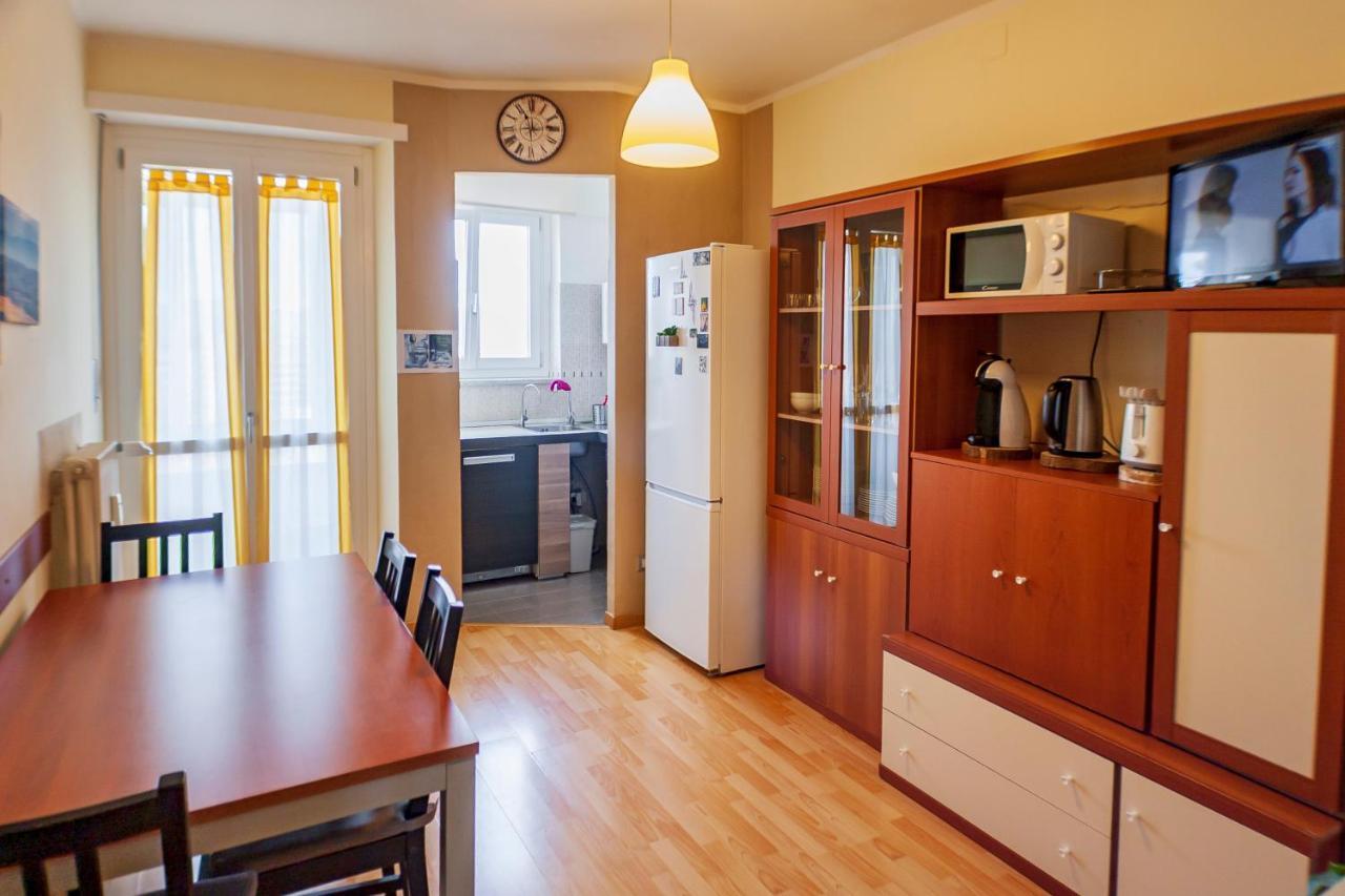Ferienwohnung Attico Con Vista Turin Exterior foto