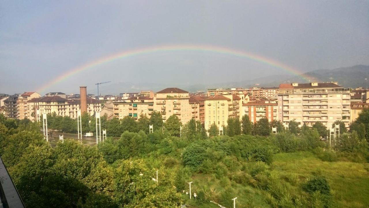 Ferienwohnung Attico Con Vista Turin Exterior foto